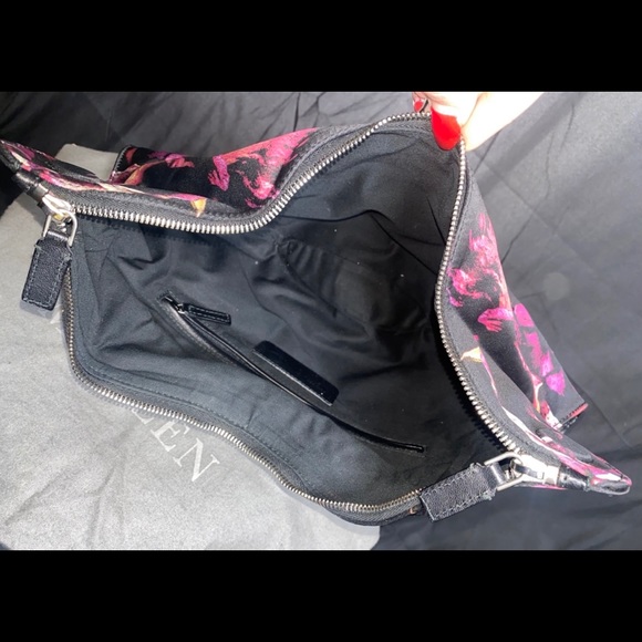 Gorgeous authentic Alexander McQueen De Manta Floral Satin medium Clutch - Picture 5 of 12